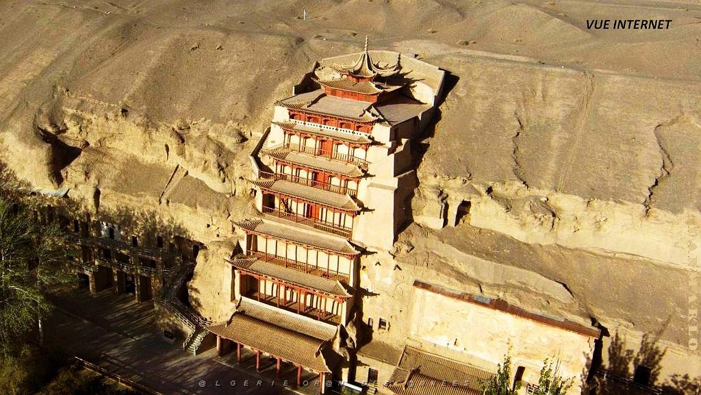 DUNHUANG - 072 -Grottes de Mogao .jpg